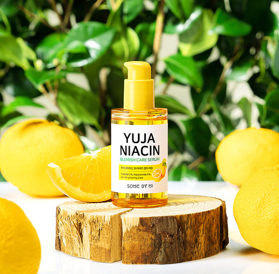 This serum expresses a clean, moisturized and brightened skin with 82.3% of Goheung Yuja Citron Extract from South Korea. It contains 12 types of vitamins and 5% of Niacinamide. Brighten your skin in just 30 days!