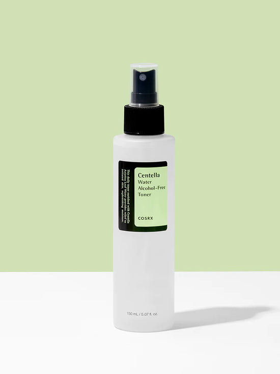 This watery spray-type containscentella asiatica leaf water, a healing botanical ingredient that provides a soothing calmness to irritated and sensitive skin. Additionally, it also helps to keep aging at bay and soothes redness.  